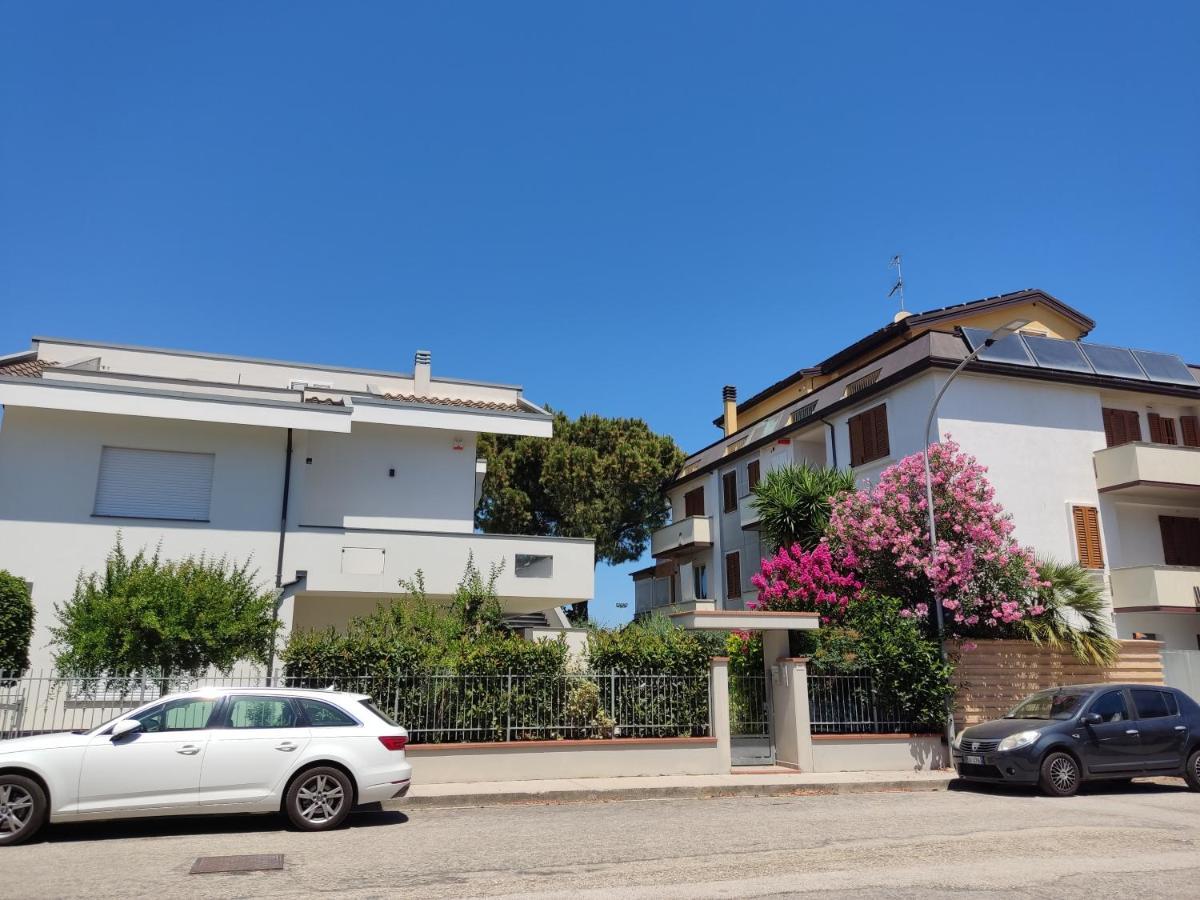 Lillananna Reload Lägenhet Porto SantʼElpidio Exteriör bild